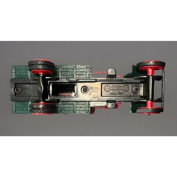 VTG 1993 Coca-Cola Santa Claus Die Cast Metal Bank Old Christmas Truck Red -Nice - Picture 9 of 10